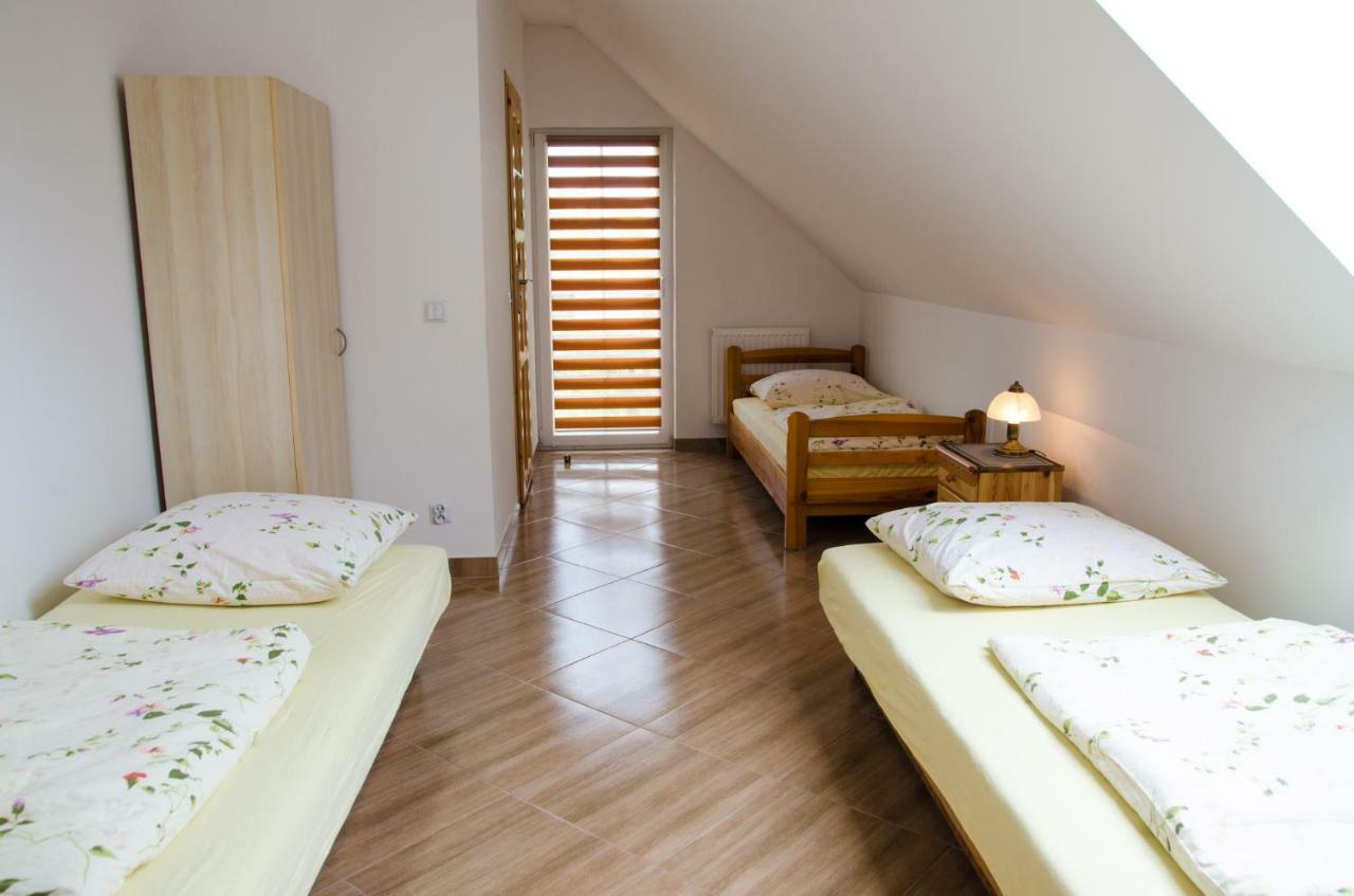 Villa Pod Debami Wadowice Exterior foto